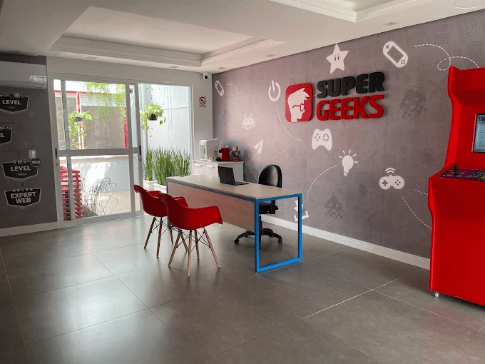SuperGeeks Porto Alegre Três Figueiras — foto 4